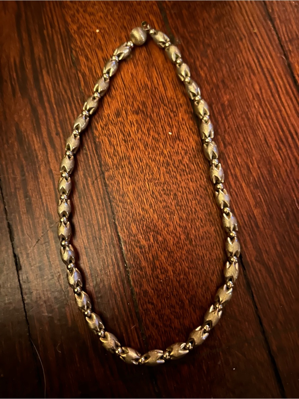 Assorted Women’s Jewelry Lot – “Junk jewelry” for crafting - Picture 5 of 8